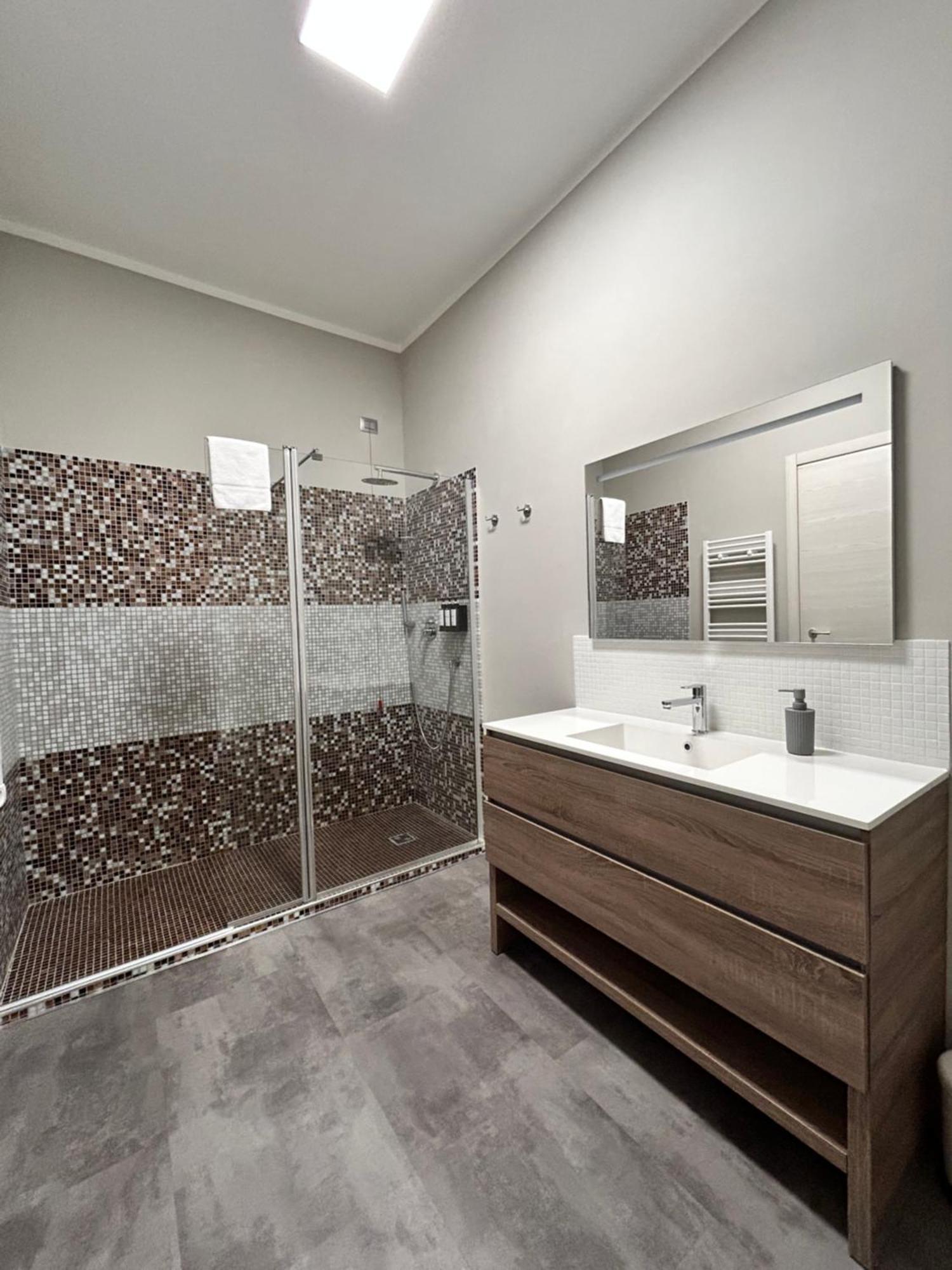 Tezone Seven Apartments Verona Exterior foto