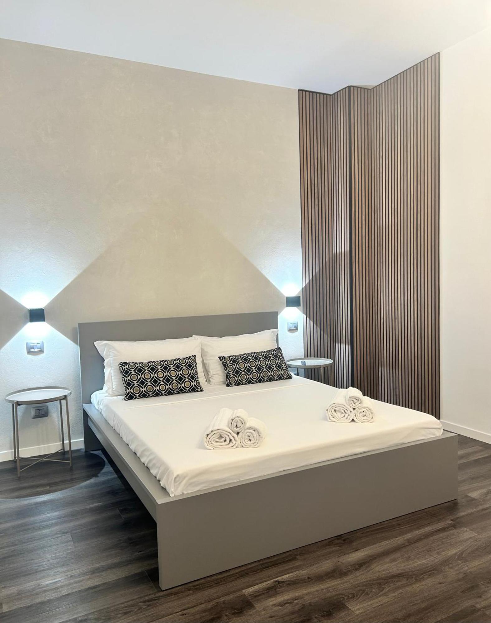 Tezone Seven Apartments Verona Exterior foto