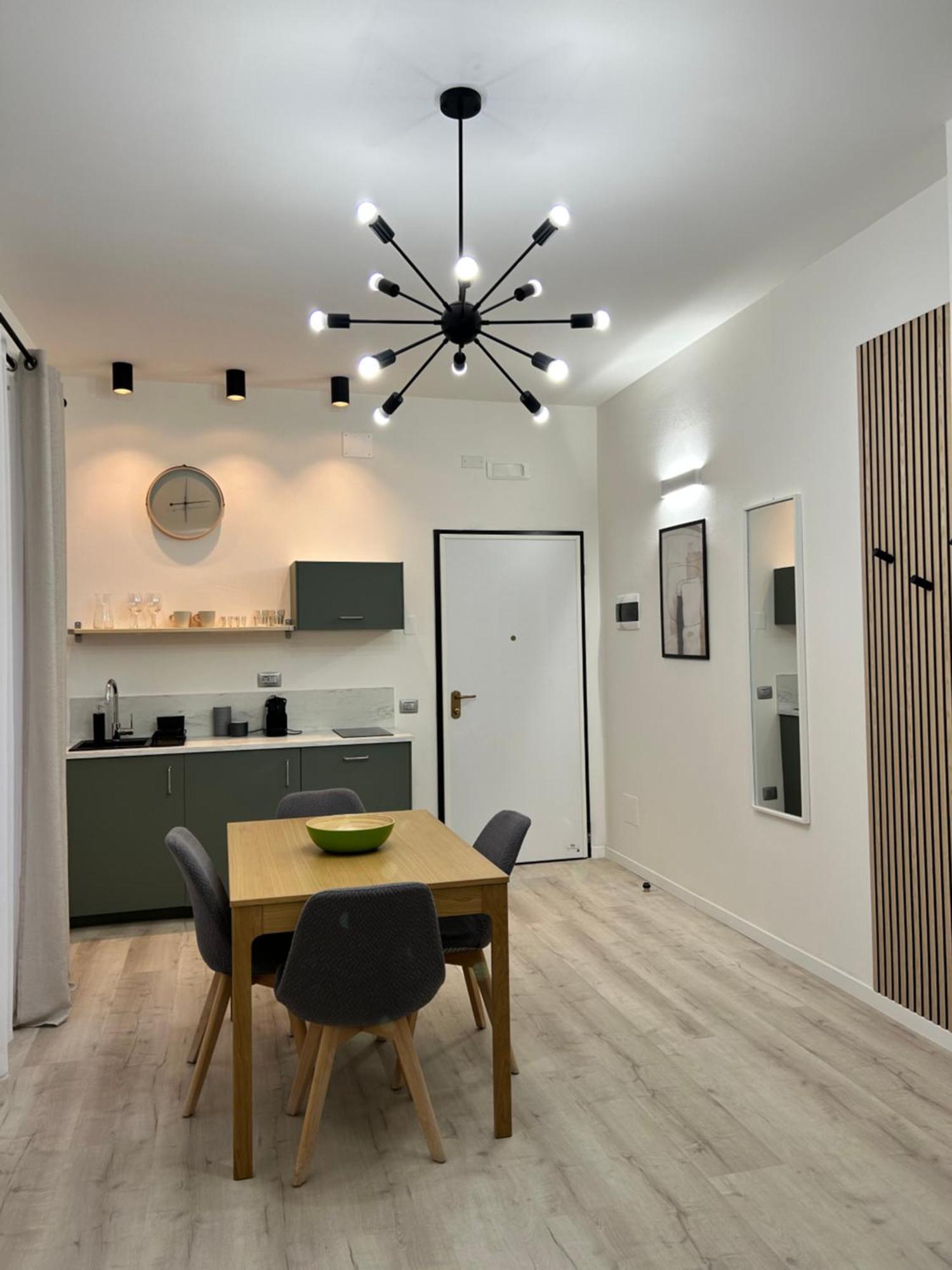 Tezone Seven Apartments Verona Quarto foto