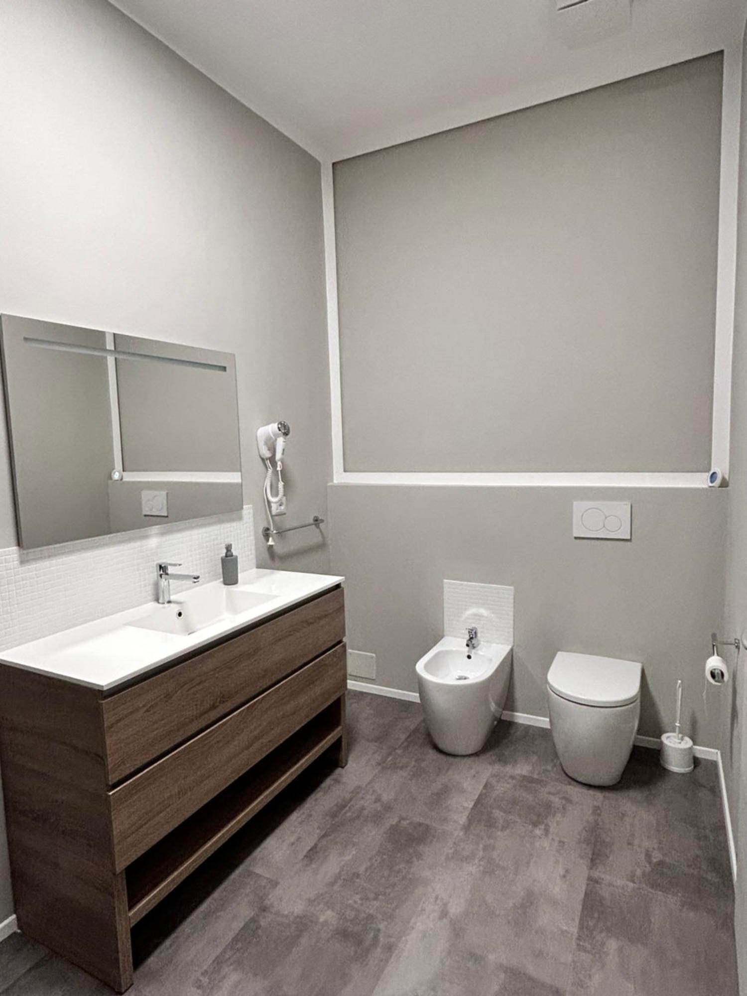 Tezone Seven Apartments Verona Quarto foto