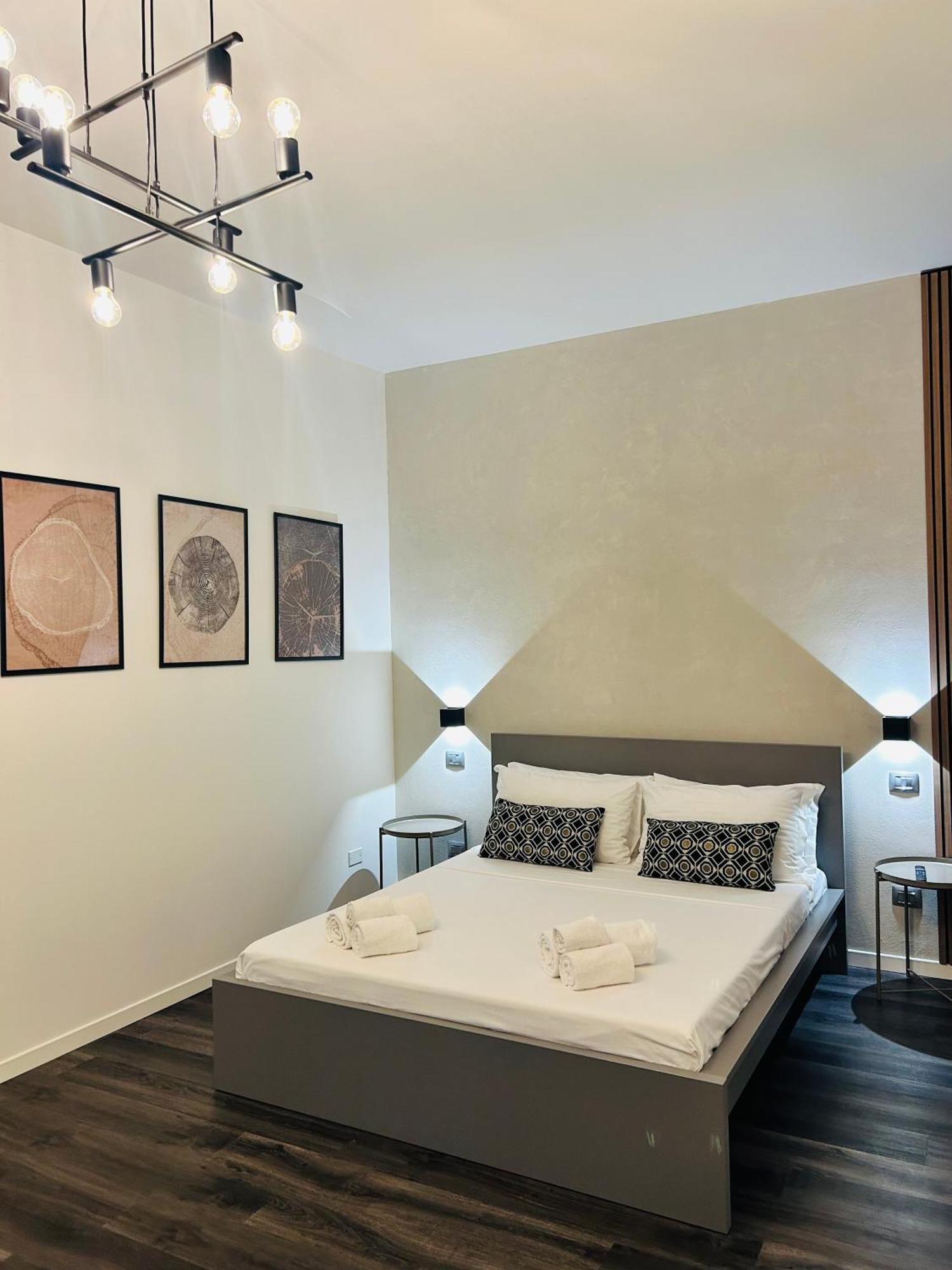 Tezone Seven Apartments Verona Quarto foto